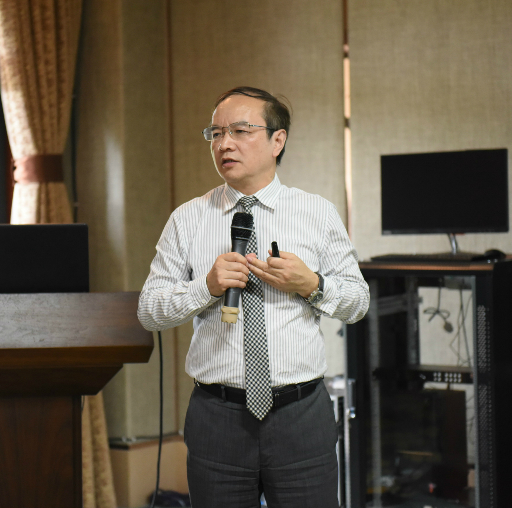 1597115031139153.jpg 张总.jpg